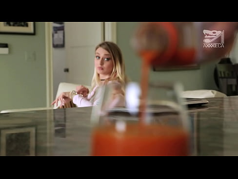 ❤️ Msichana wa moto na tits kubwa na pussy tight anapata jogoo kutoka loser, lakini ngumu sana kwetu sw.xxxdesichudai.ru ️❤